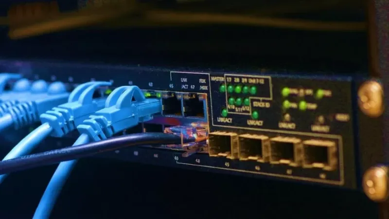 Simplify Your Network with Unmanaged Switches Simplify Your Network with Unmanaged Switches
