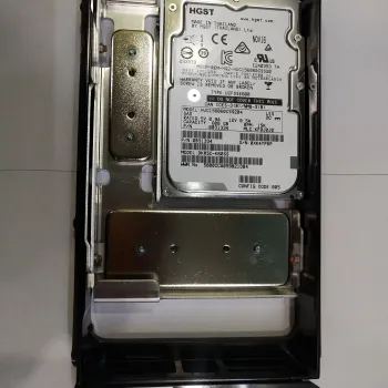 Hitachi 0B31334 HGST SAS 600GB 15K hard drive 3276138-D